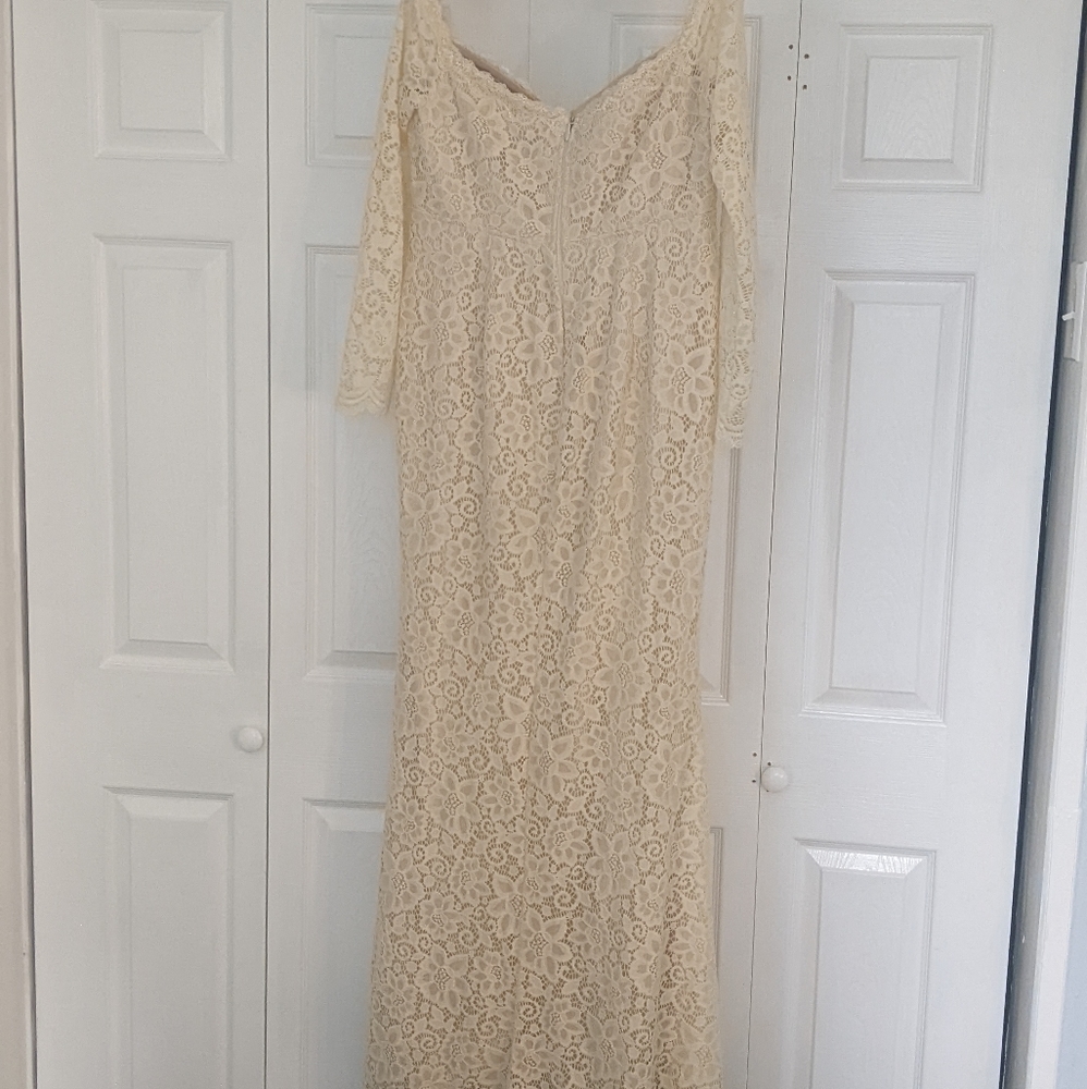 PinkBlush Beige Lace OffShoulder Long Sleeve Maternity Photoshoot or Bridal Gown - Picture 10 of 10